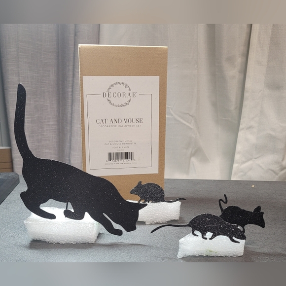 Decorae Other - Halloween Metal Cat & Mouse Silhouette Decorative Set